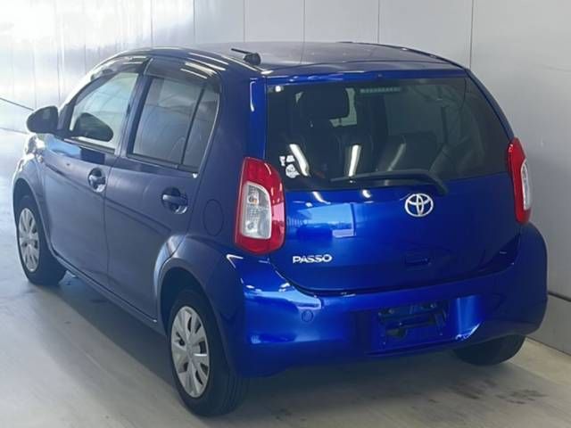 2015 Toyota Passo X Lパッケージ auction photo 3