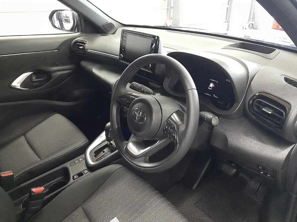 2023 Toyota Yaris Cross Z auction photo 9