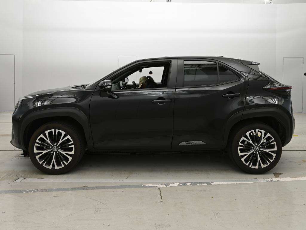 2023 Toyota Yaris Cross Z auction photo 4