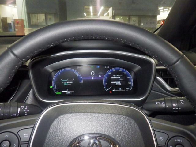 2025 Toyota Corolla Cross Hybrid Z auction photo 6