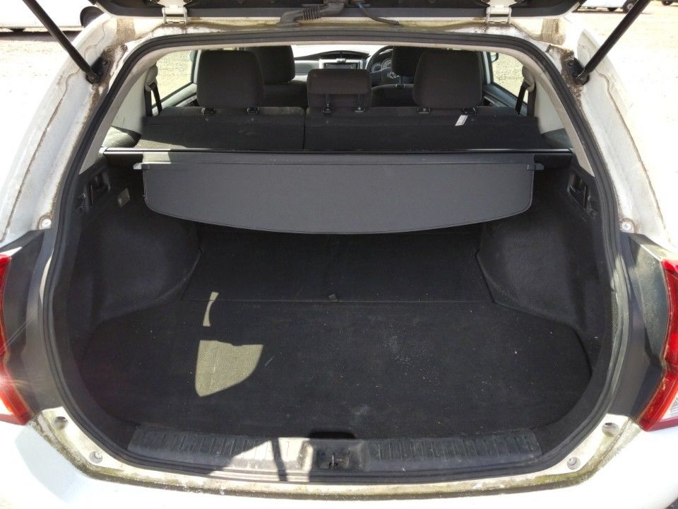 2014 Toyota Corolla Fielder auction photo 8