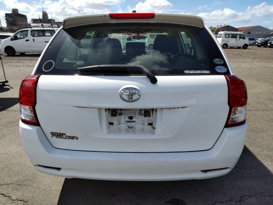 2014 Toyota Corolla Fielder auction photo 5