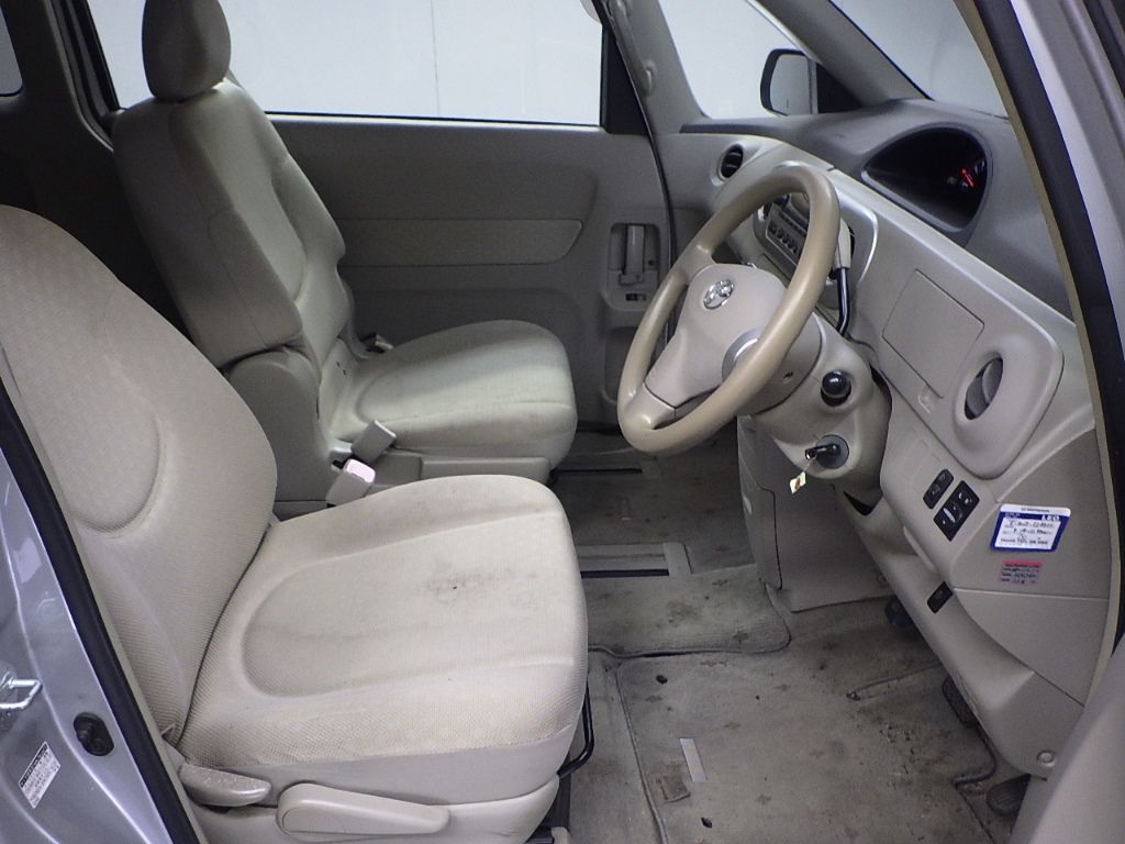 2007 Toyota Porte 130i auction photo 6