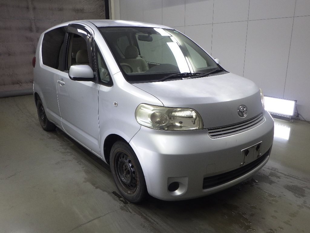2007 Toyota Porte 130i Japan auction vehicle