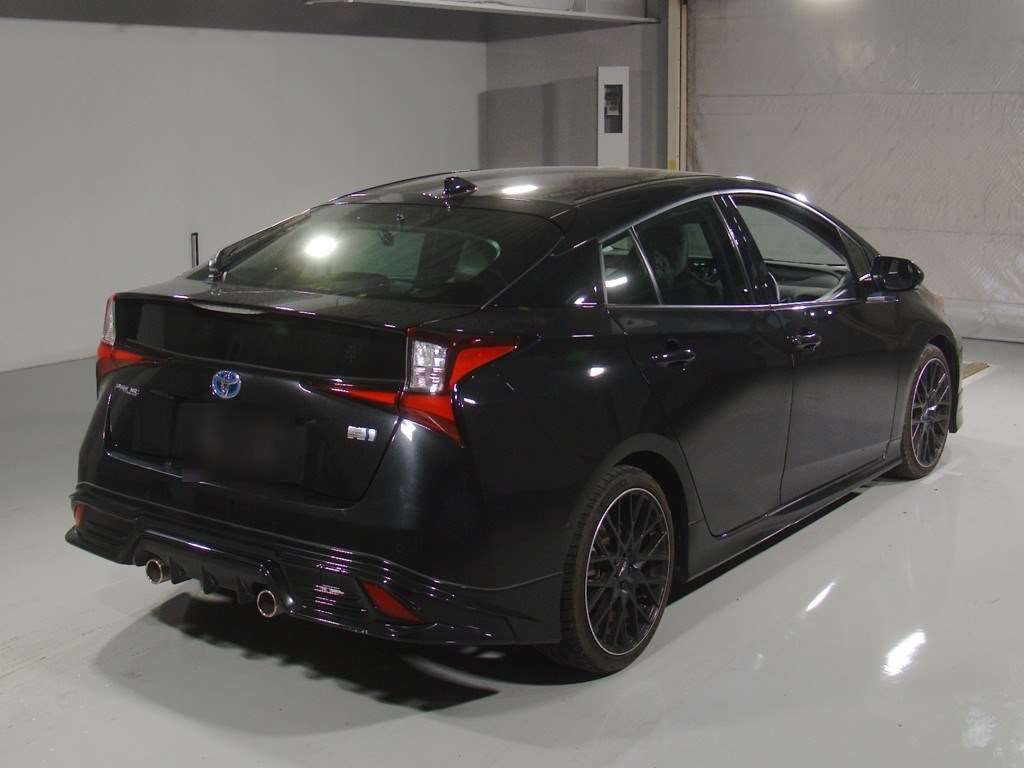 2022 Toyota Prius A Touring Selection Black Edition auction photo 2
