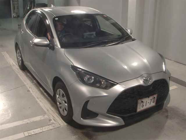 Japan Auction Vehicles 12 2024 Toyota Yaris 4WD X auction photo