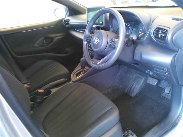 2024 Toyota Yaris 4WD X auction photo 3