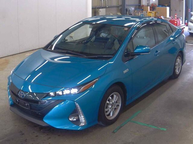 2021 Toyota Prius PHEV A Premium Navi-PG auction photo 4