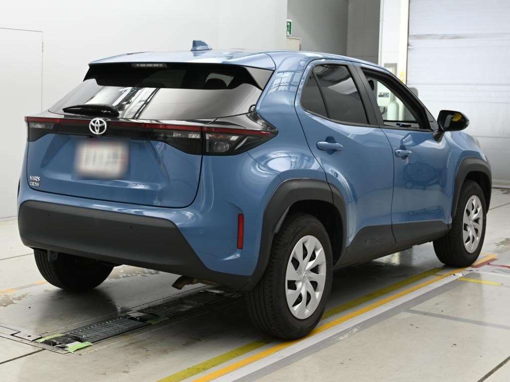 2023 Toyota Yaris Cross X auction photo 2
