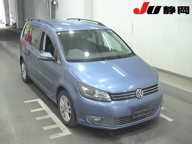 Japan Auction Vehicles 5 2013 Volkswagen フォルクスワーゲン ゴルフトゥーラン TSI Highline auction photo