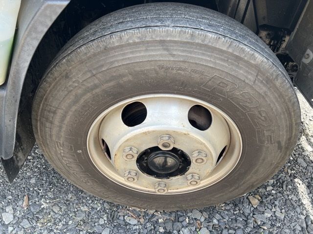 2018 Mitsubishi Fuso Canter Loader auction photo 9