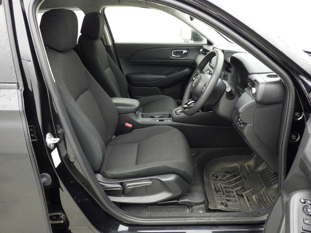 2022 Honda Vezel 4WD G auction photo 6