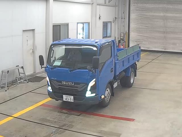 2025 Isuzu Elf dump Japan auction vehicle