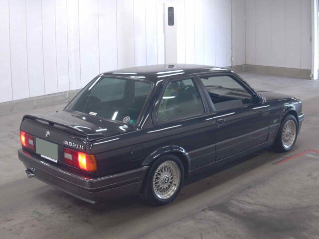 1989 BMW 3 Series 320IM Technique auction photo 5