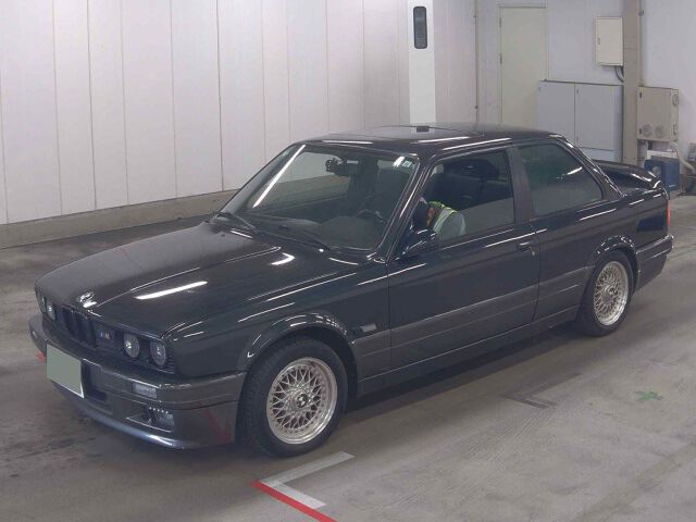 1989 BMW 3 Series 320IM Technique auction photo 4