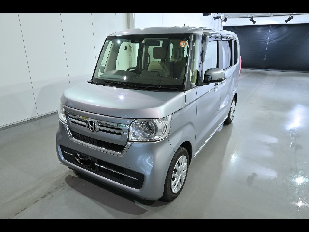 2021 Honda N-BOX G auction photo 4