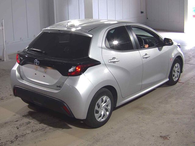 2022 Toyota Yaris Hybrid X auction photo 5