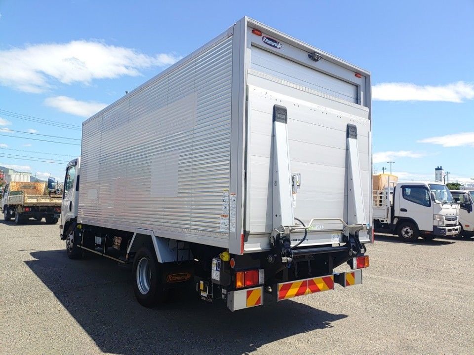 2021 Isuzu Elf auction photo 6
