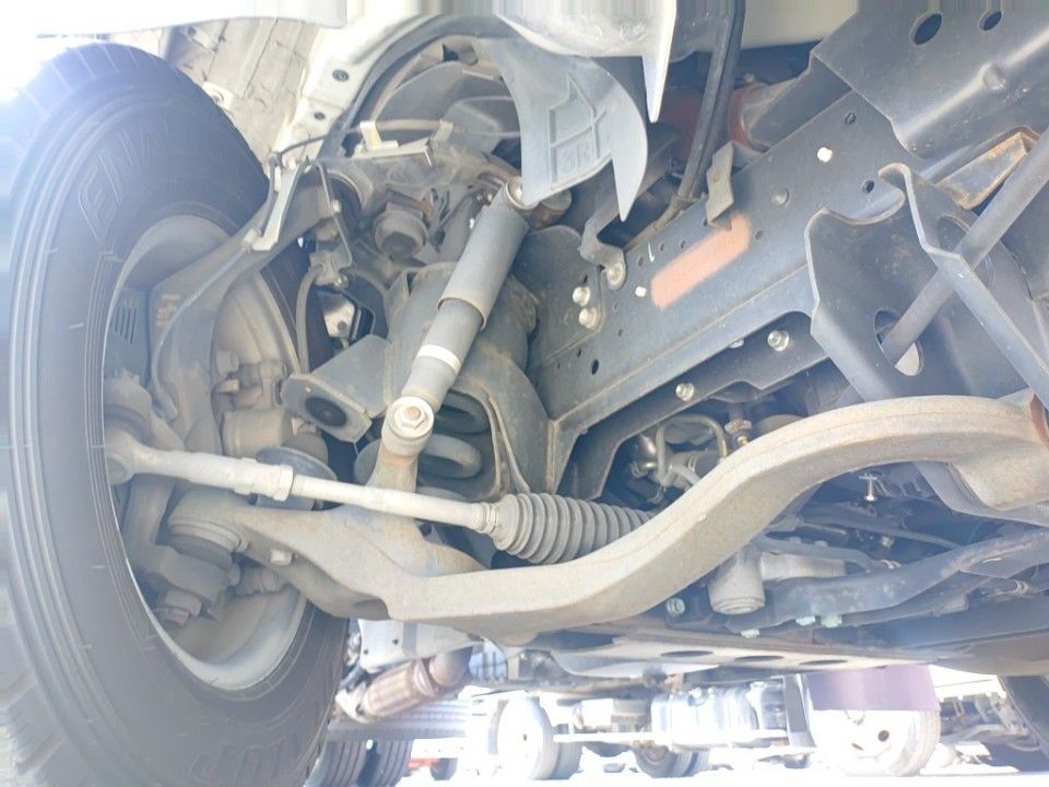 2021 Isuzu Elf auction photo 17