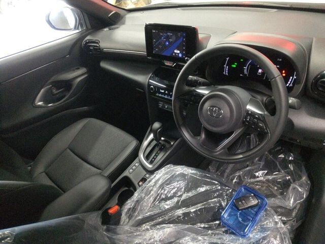 2026 Toyota Yaris Cross Hybrid Z auction photo 3