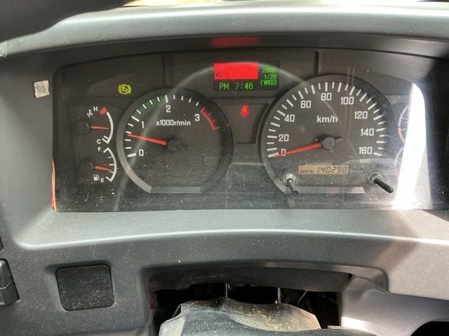 2012 Isuzu Forward アルミウイング PG auction photo 6