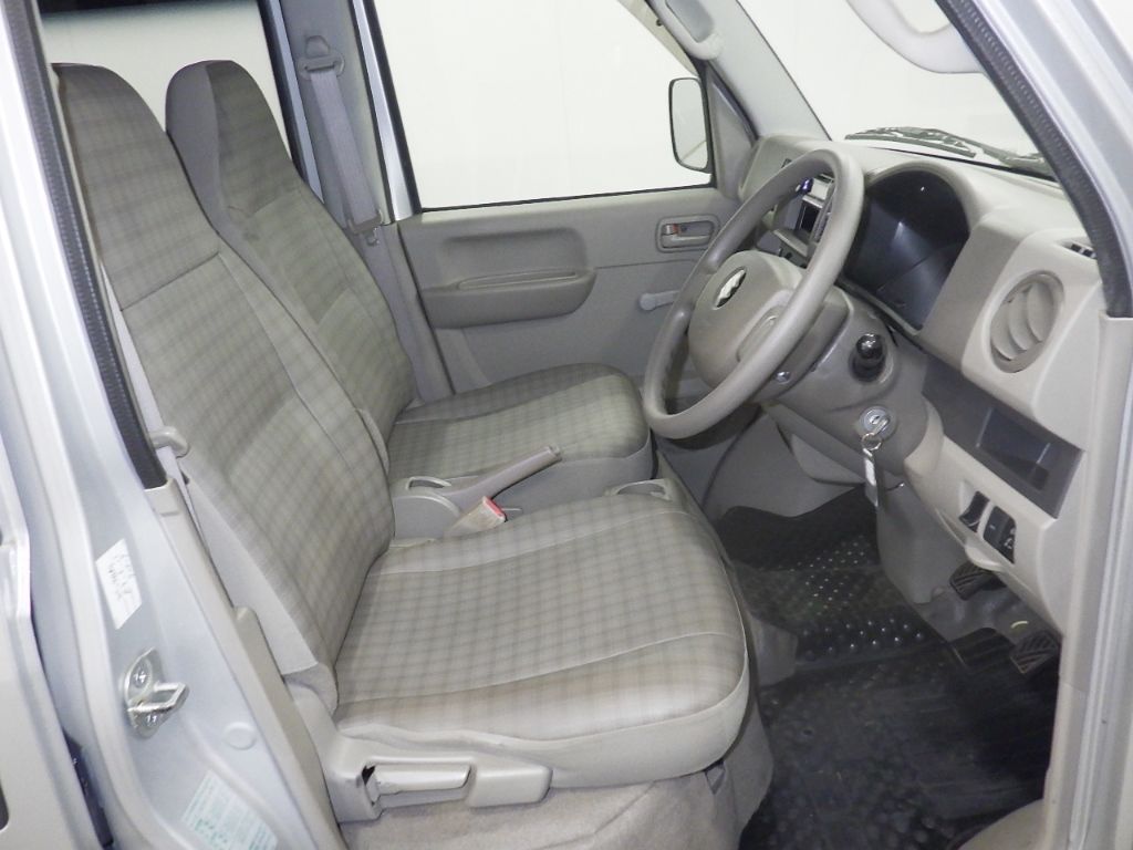 2011 Suzuki エブリィ バン 4WD PA High Roof auction photo 6