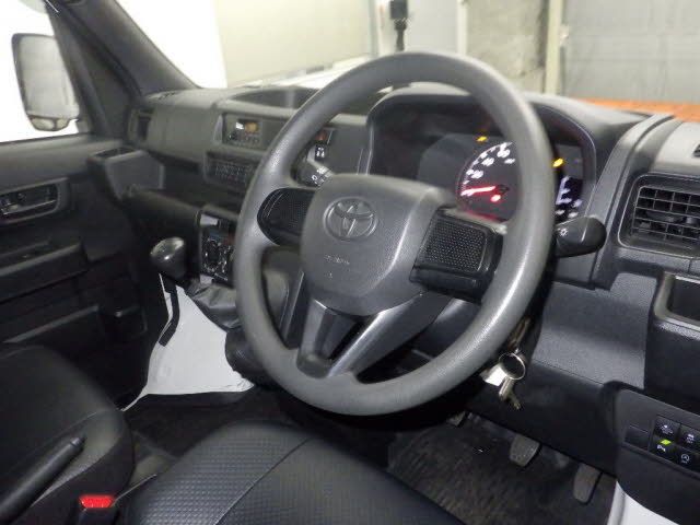 2022 Toyota ピクシスV Special auction photo 3