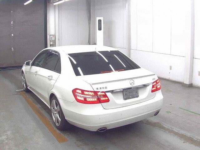 2011 Mercedes-Benz E-Class E250CGIエフィ125 auction photo 2
