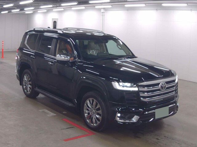 2025 Toyota Land Cruiser ZX 4WD Japan auction vehicle
