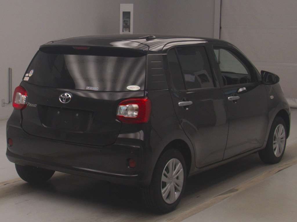 2023 Toyota Passo X auction photo 2