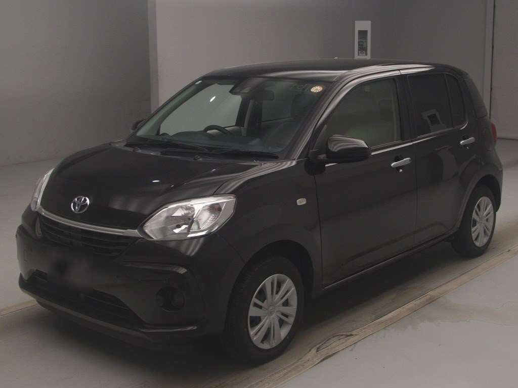 2023 Toyota Passo X Japan auction vehicle