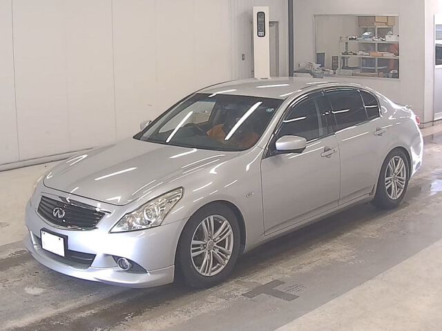 2010 Nissan Skyline 250GTタイプP auction photo 4