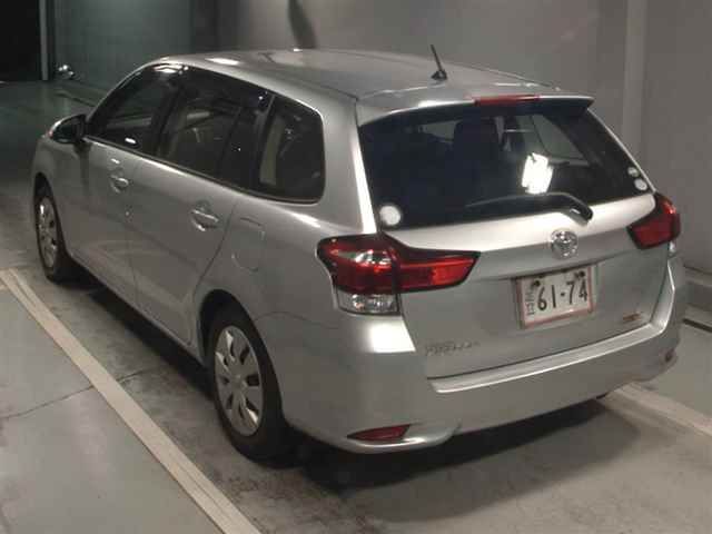 2017 Toyota Corolla Fielder 1.5X auction photo 2
