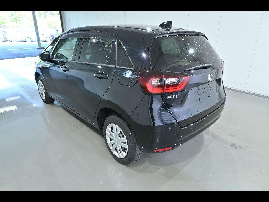 2020 Honda Fit 4WD ベーシック auction photo 5