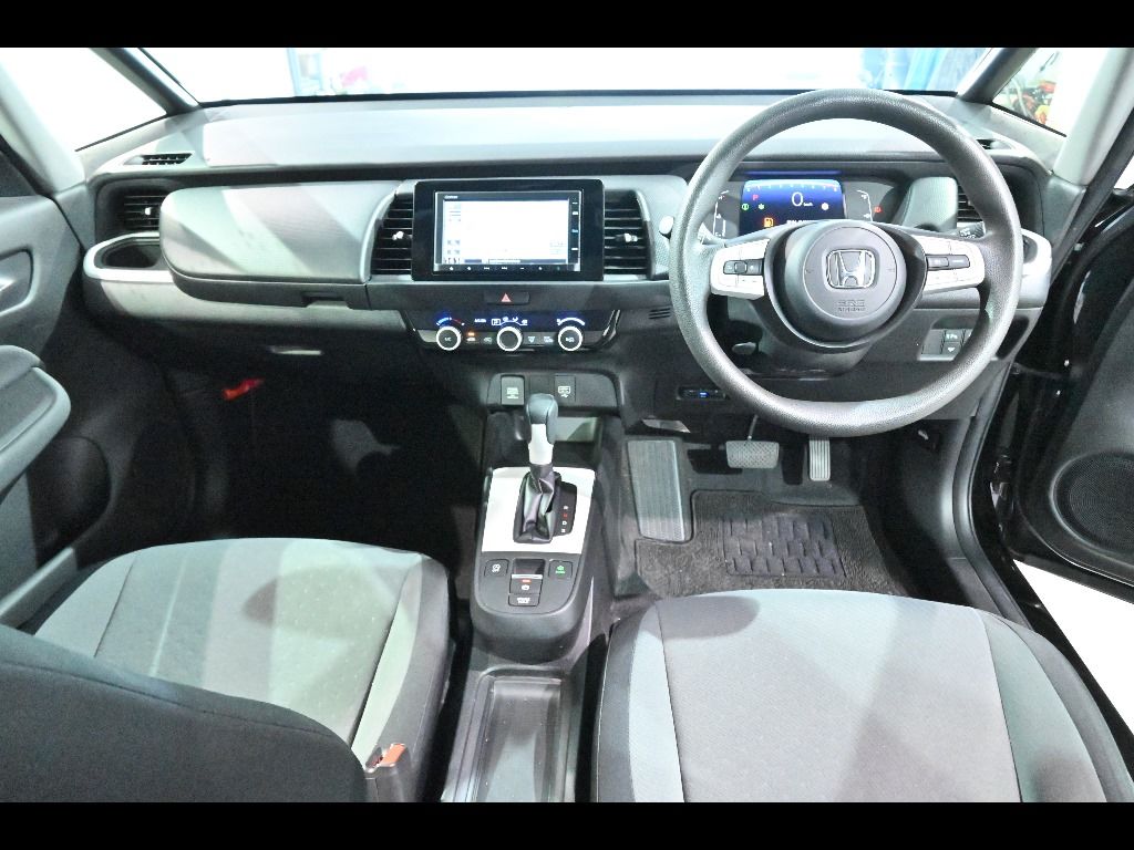 2020 Honda Fit 4WD ベーシック auction photo 3