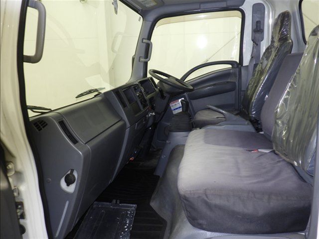 2017 Isuzu Elf With crane auction photo 8