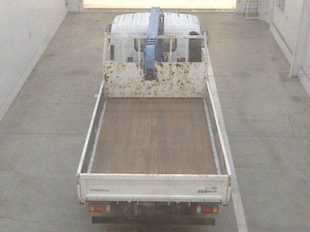 2017 Isuzu Elf With crane auction photo 3