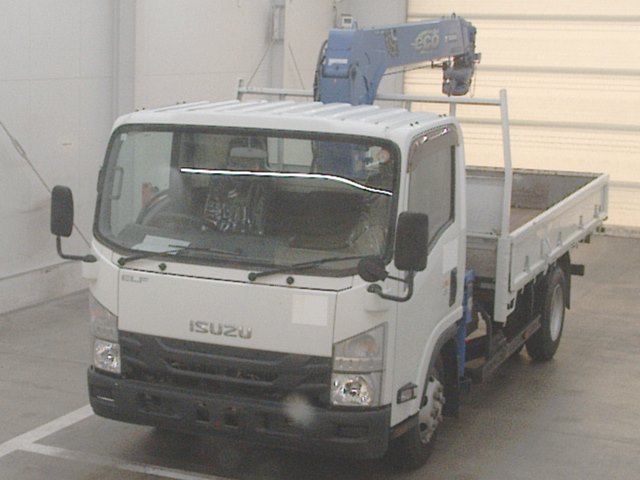 2017 Isuzu Elf With crane Japan auction vehicle