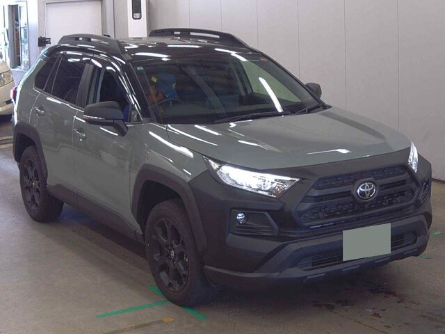 2025 Toyota RAV4 アドオフロートパッケ2 4WD Japan auction vehicle