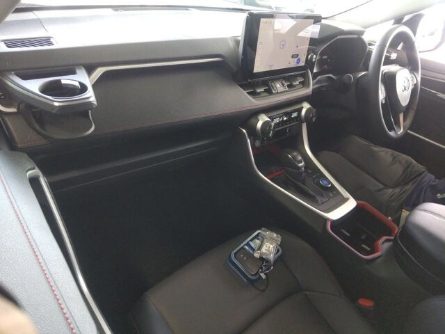 2025 Toyota RAV4 アドオフロートパッケ2 4WD auction photo 3