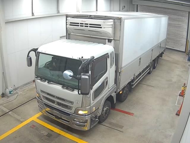 Japan Auction Vehicles 10 2016 Mitsubishi Fuso Refrigerated and frozen trucks auction photo