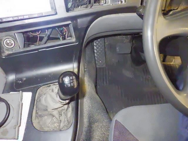 2016 Mitsubishi Fuso Refrigerated and frozen trucks auction photo 8
