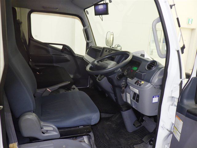 2012 Mitsubishi Fuso Canter Flatbed auction photo 5