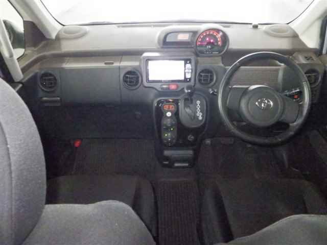 2015 Toyota Porte G auction photo 3