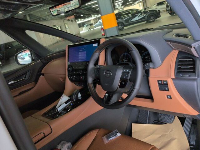 2026 Toyota Vellfire Z Premier auction photo 3