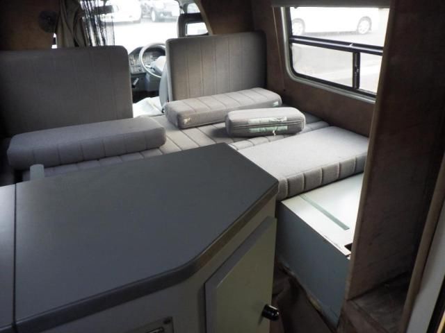 1992 Isuzu ファーゴトラック ヨコハマモータ-セールス キャンピング車 auction photo 3