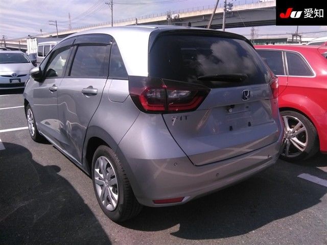 2020 Honda Fit e:HEV auction photo 2