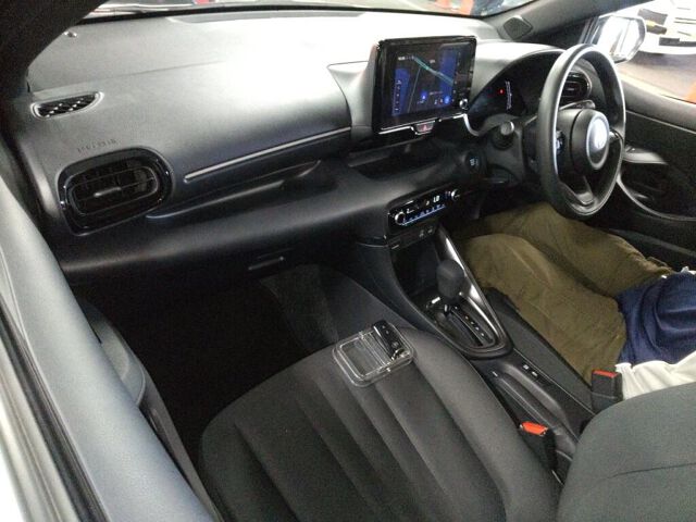 2025 Toyota Yaris G auction photo 3