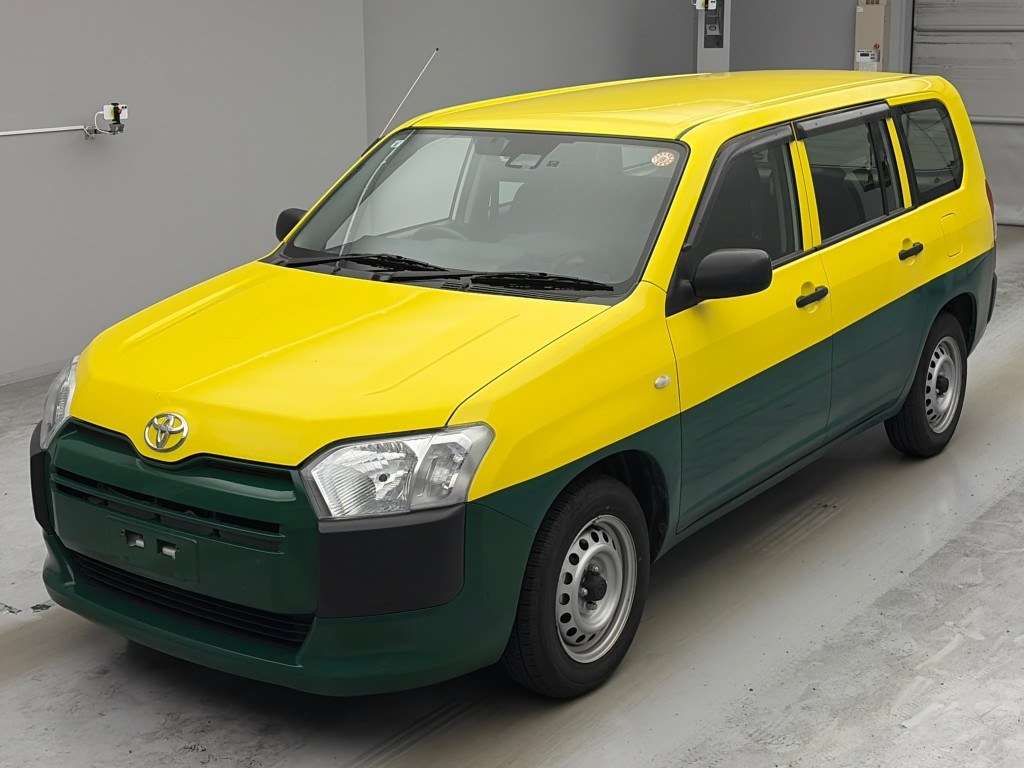 2020 Toyota Probox DX Comfort Japan auction vehicle