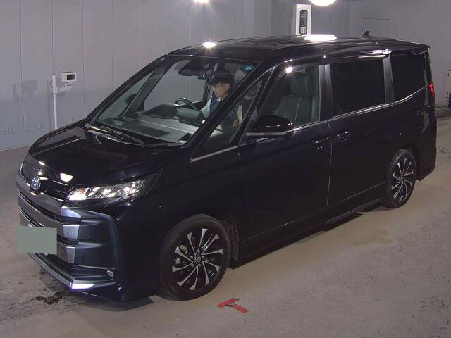 2023 Toyota Noah Hybrid S-Z auction photo 4